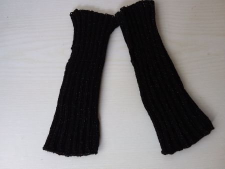 Pulswärmer mit Daumenloch schwarz glitzer gestrickt neu