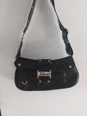 Dior Handtasche (Street Chic Columbus Avenue 2002/2003)