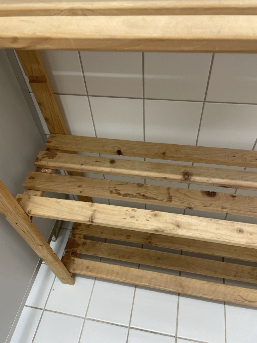 Regale: 2 Holzregale /Kellerregale,  5 Böden – Gebraucht aus Gelterkinden von highfligh 2