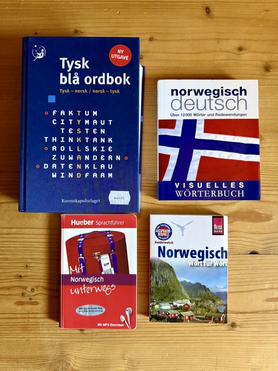 Bücher: 4 Language Books Norwegian German - Book bundle  – Gebraucht aus Utzenstorf von Victoria666
