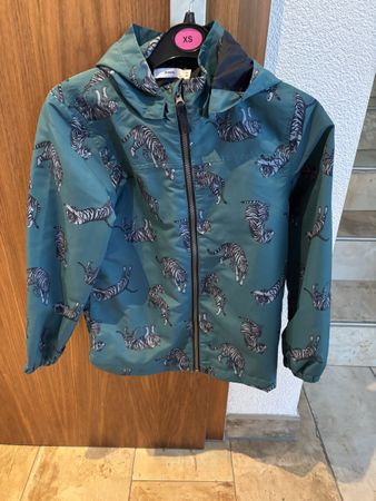 NEU Regenjacke Guppy grün Tiger Muster Grösse 134