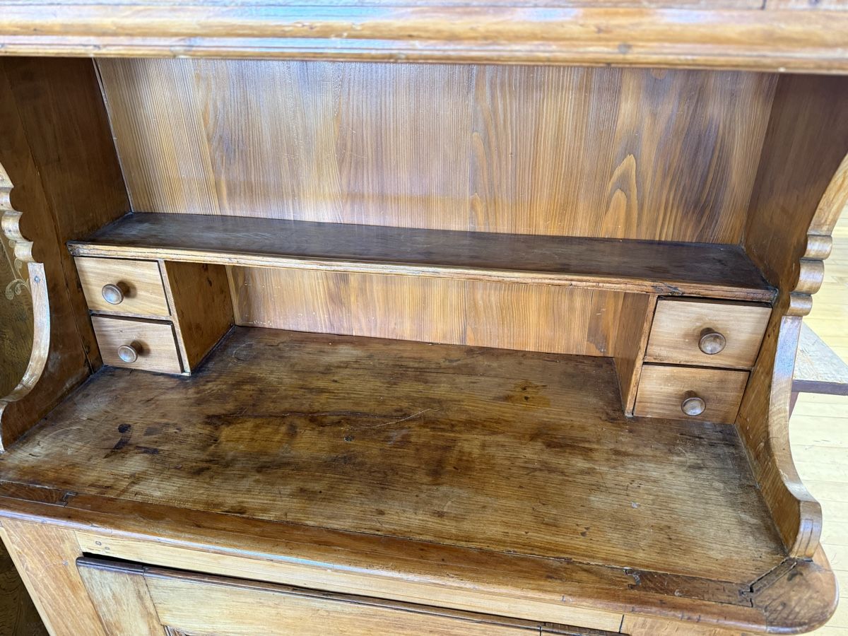 Büffets: Antikes Bündner Aufsatzbuffet – Gebraucht aus Fulenbach von Annie.s_Mid_Century 7