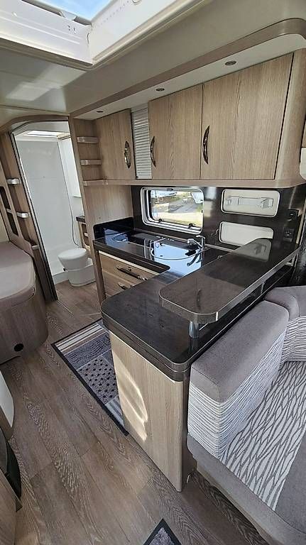 Camping Fahrzeuge: A vendre Hobby 560 Prestige – Gebraucht aus Belmont-Yverdon von FloridaJeep 4