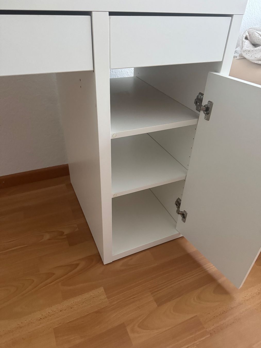 Ikea Schreibtische: IKEA Schreibtisch + Stuhl – Gebraucht aus Gerolfingen von Cumaru 4
