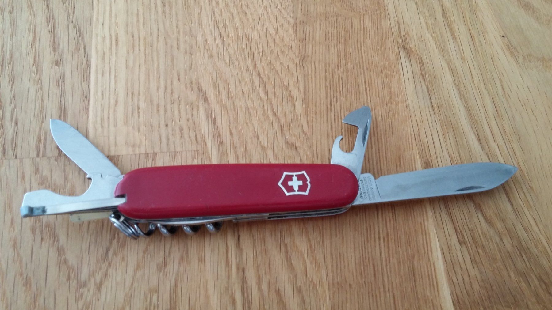 Victorinox Couteaux de poche: Schweizer Armee Sackmesser Victorinox – D'occasion à Zürich par sendbad