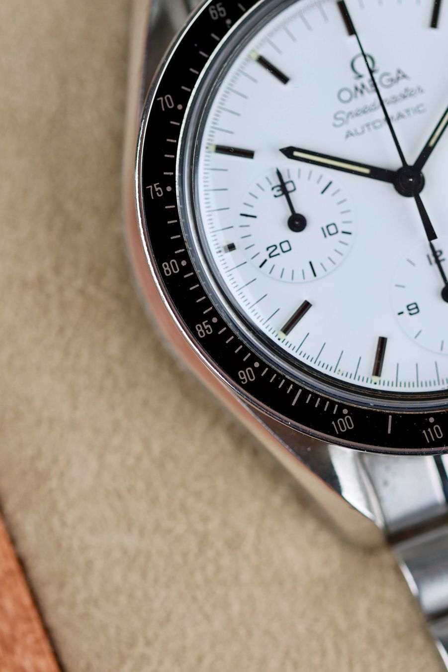 Omega Orologi: Omega Speedmaster reduced 'Marui Limited Edition' – Usato da Zürich venduto da Lazulivintagewatches 5