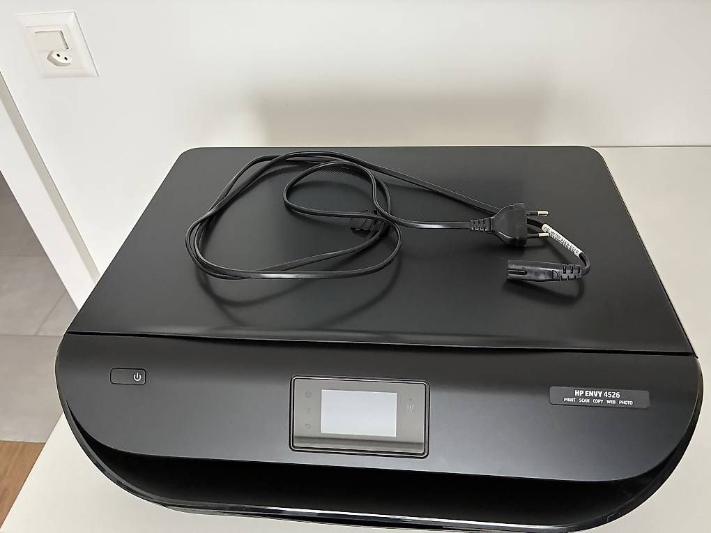 Stampanti: HP ENVY 4526 Drucker und Scanner – Usato da Oberlunkhofen venduto da h8d8