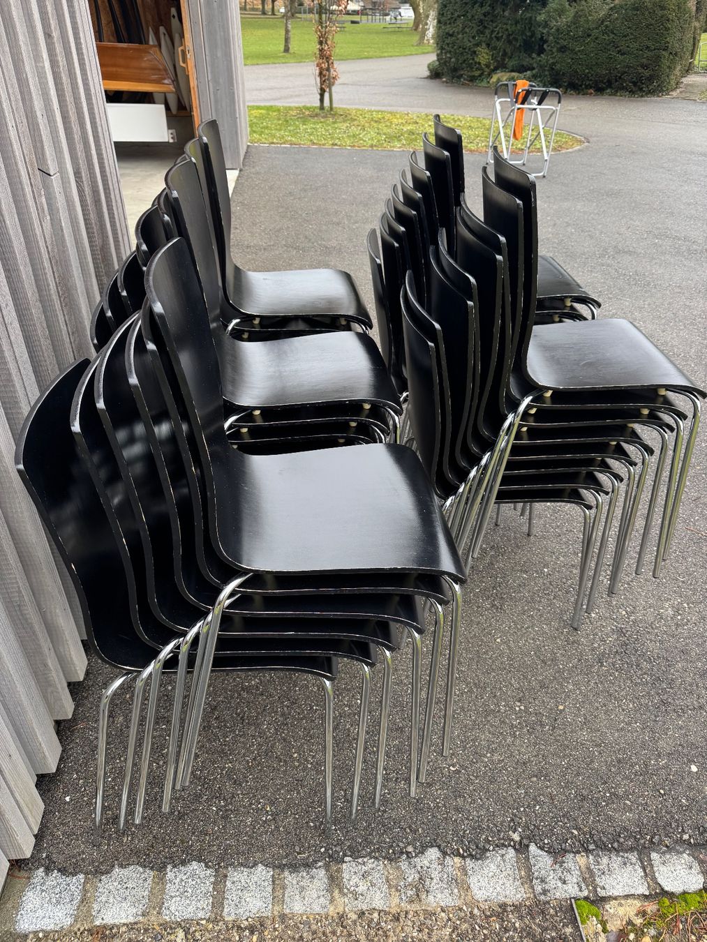 Sedie: Stuhl stapelbar – Usato da Biel/Bienne venduto da Andy3208 3