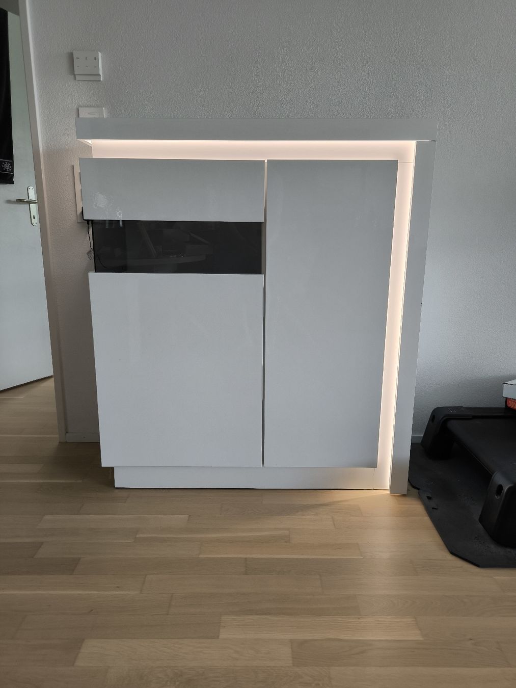 Mobili TV: Lowboard und Komode LYON weiß – Usato da Lichtensteig venduto da Anton78 7