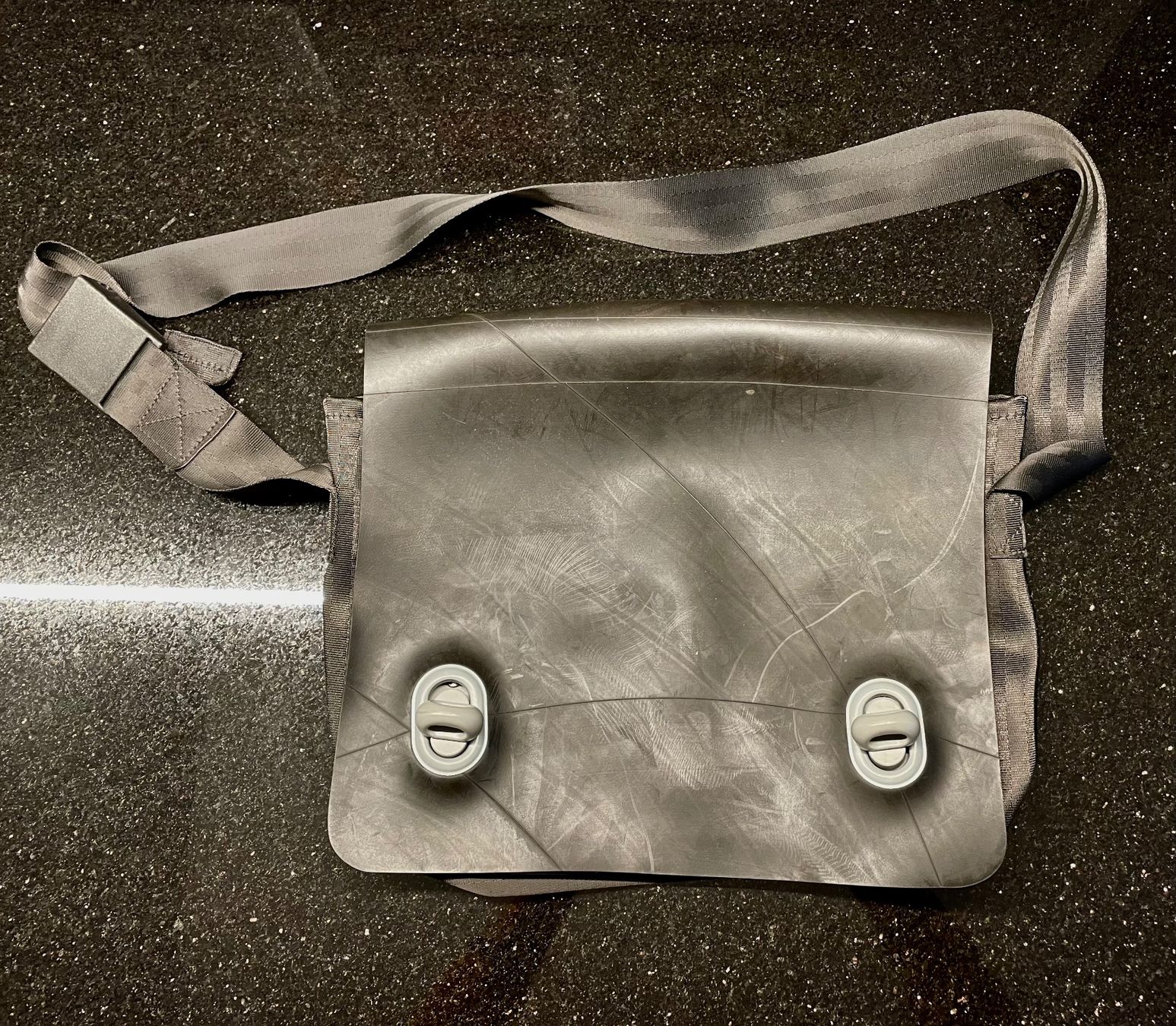 Taschen: Tasche – Gebraucht aus Pfaffnau von Loefibu