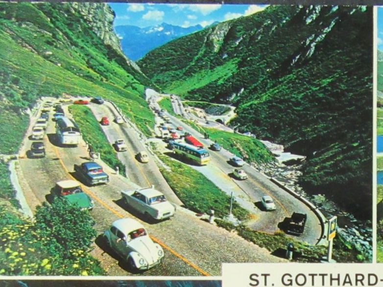 Cartes postales: GOTTHARDSTRASSE OLDTIMER AUTOS URI AK 1975 – D'occasion à Ettingen par Hausi4711 1