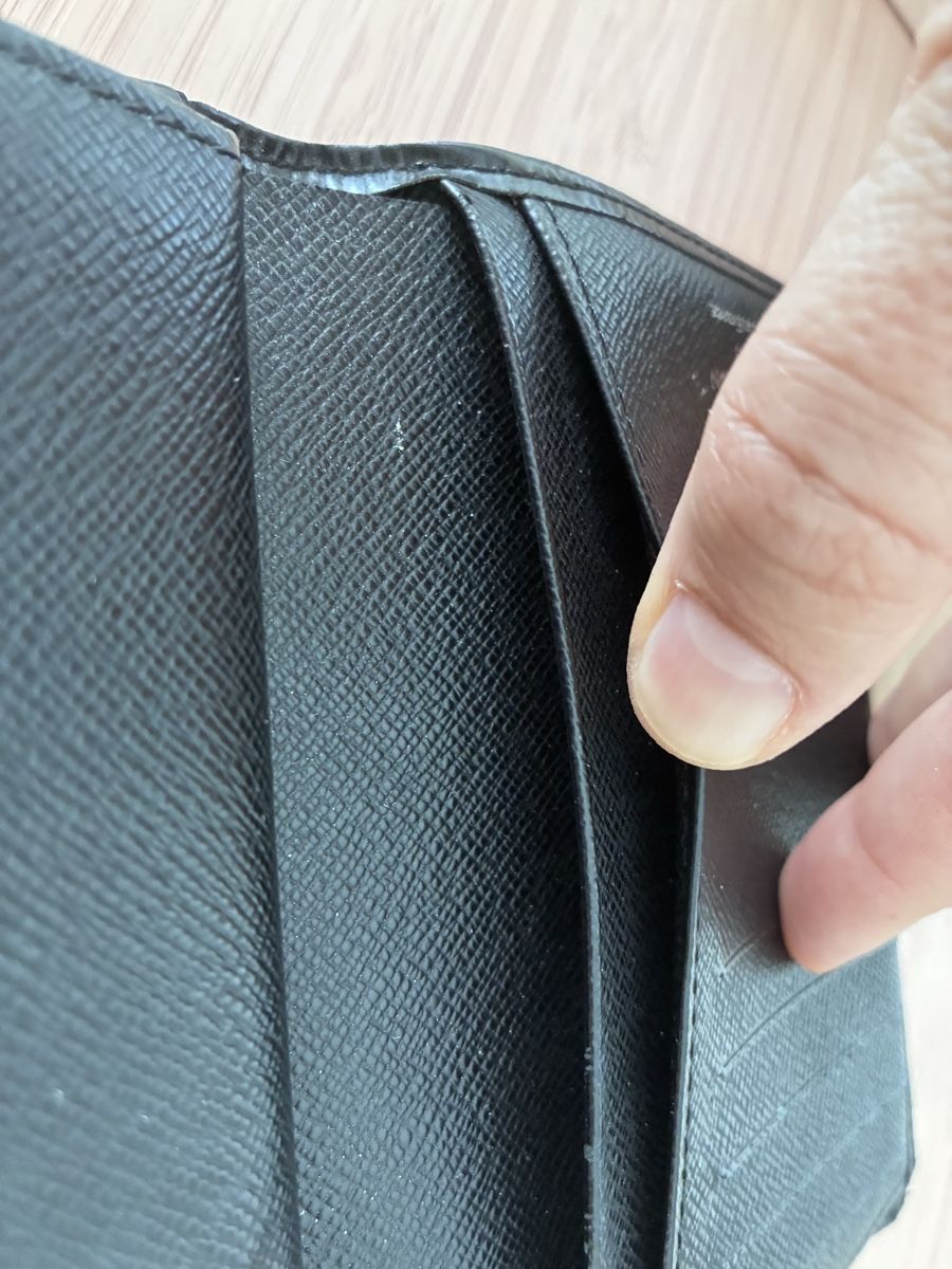 Louis Vuitton Brieftaschen: Louis Vuitton Epi Portemonnaie – Gebraucht aus Männedorf von Julilah 5