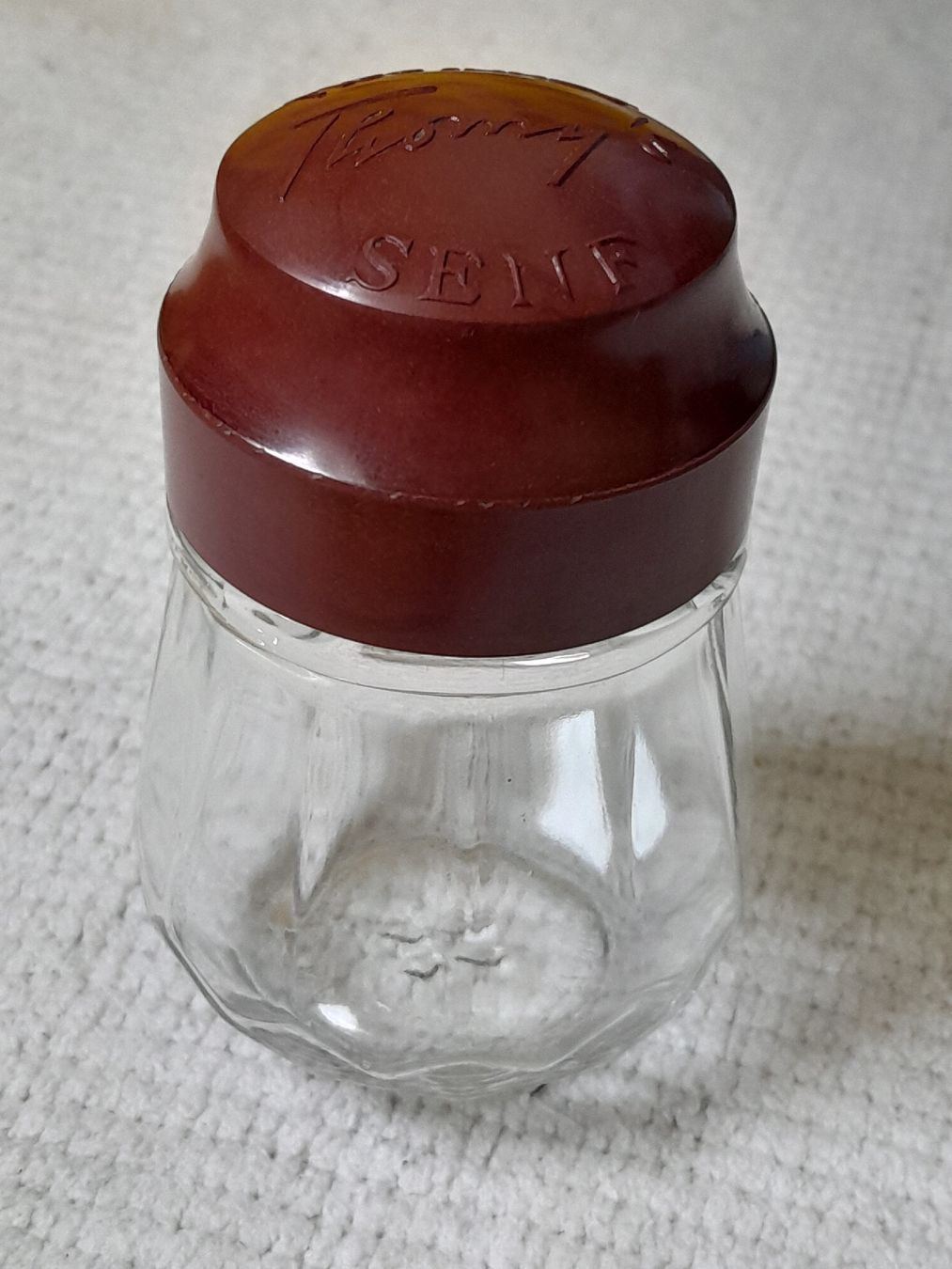 Behälter & Ähnliches: Ancien pot à moutarde – Gebraucht aus Binningen von mag_lc6b