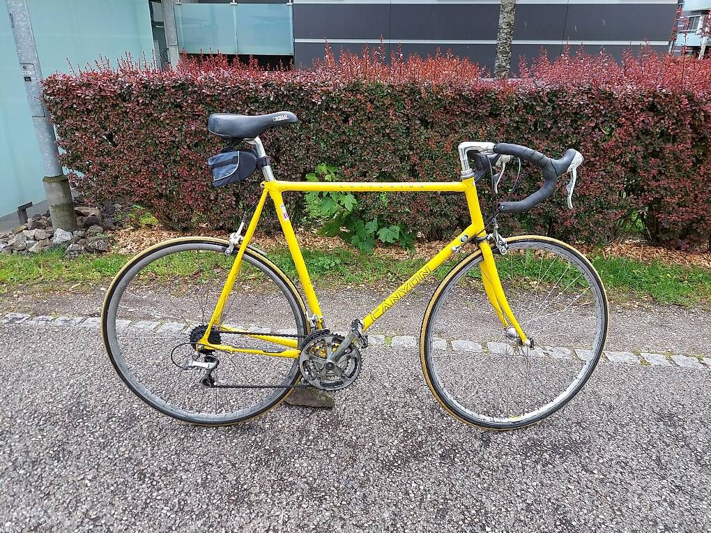 Canyon Velos: Canyon Rennrad mit Cr-Mo double butted Rahmen – Gebraucht aus Biel/Bienne von latarara