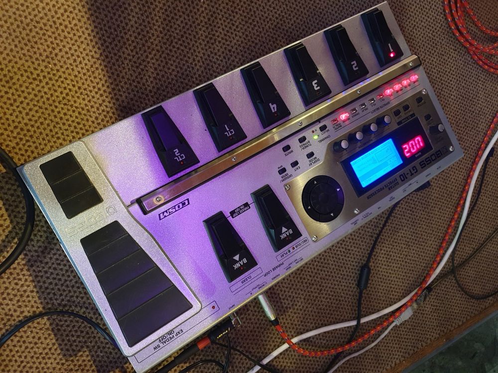 Boss GT10 Guitar Effects Processor Kaufen auf Ricardo