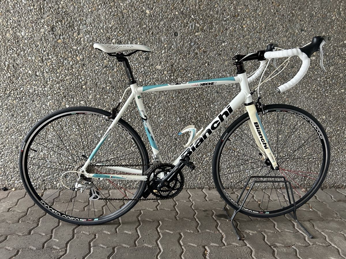 Bianchi Biciclette: Bianchi Rennvelo – Usato da Adlikon b.Regensdf venduto da usado