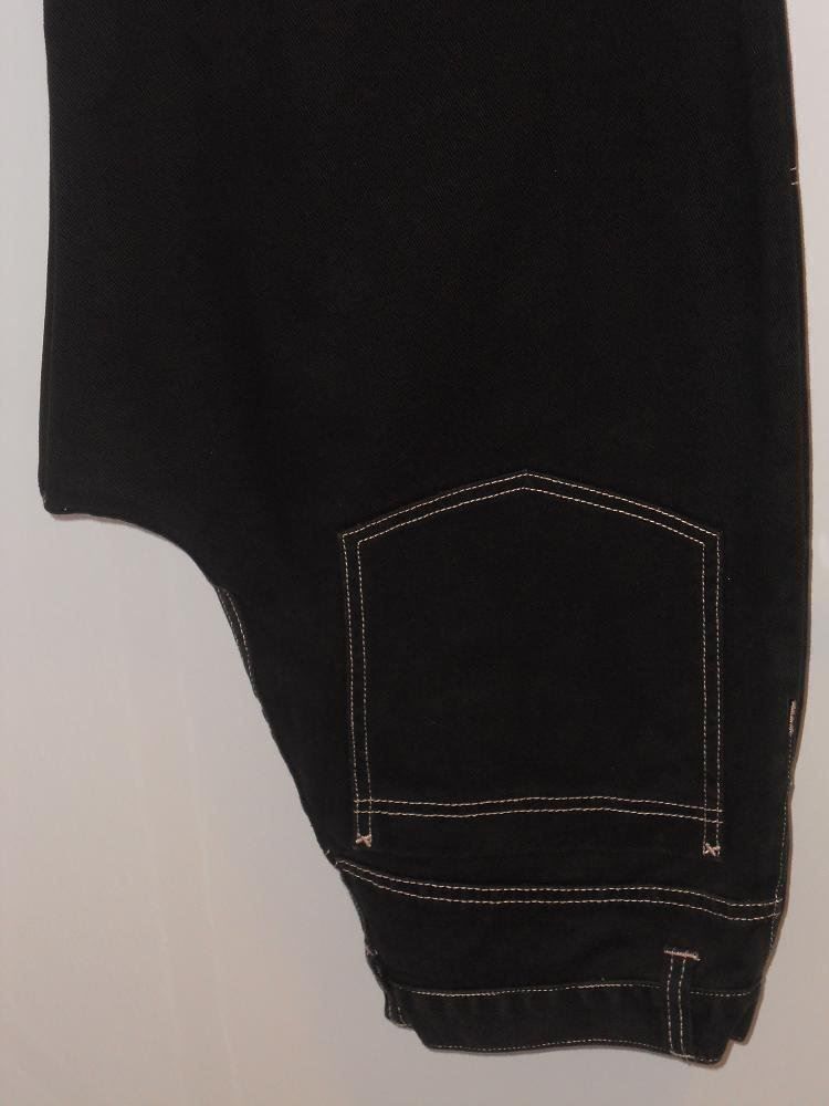 Hosen: Neuw. Hose mit Knopfverschluss - schwarz - Gr. M – Neu (gemäss Beschreibung) aus Uznach von Laeuffer 1