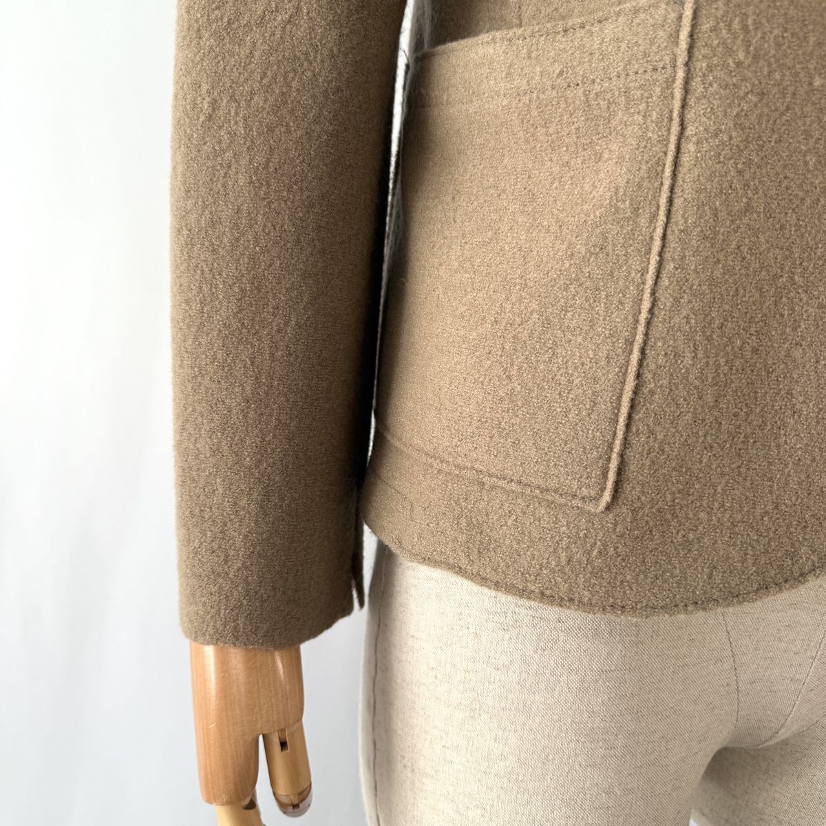Harris Wharf London Giacche: HARRIS WHARF LONDON Wool Jacket – Nuovo (secondo la descrizione) da Emmen venduto da Avviivva_Com2023 2