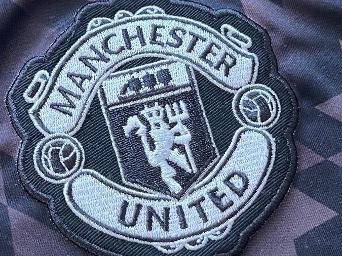 Adidas Canottiere & Pantaloni: Adidas- Manchesters United 2017 - away Trikot - s – Usato da Zürich venduto da GenerationZH 4