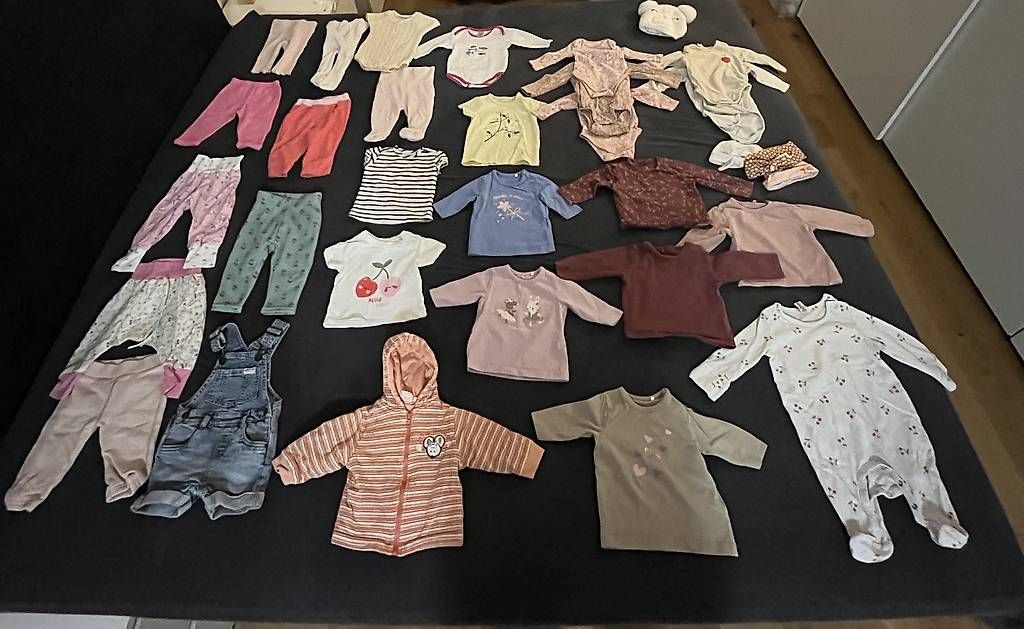 Lotti & Set di vestiti: Mädchenkleider Gr.62 – Usato da Oberuzwil venduto da Ra_Hela