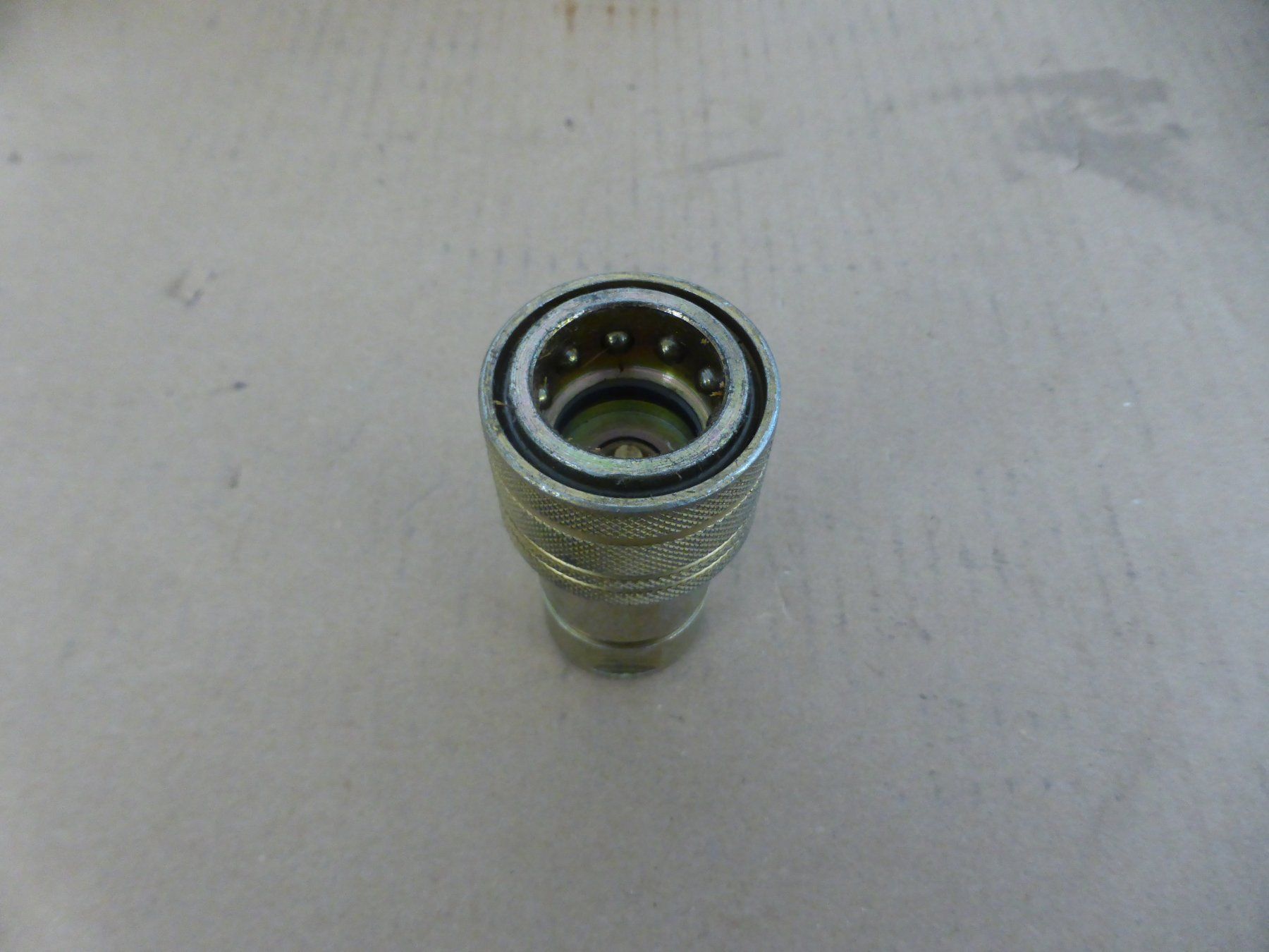Tutte le macchine: Hydraulische Kupplung – Usato da Buttisholz venduto da Tortuga07 1