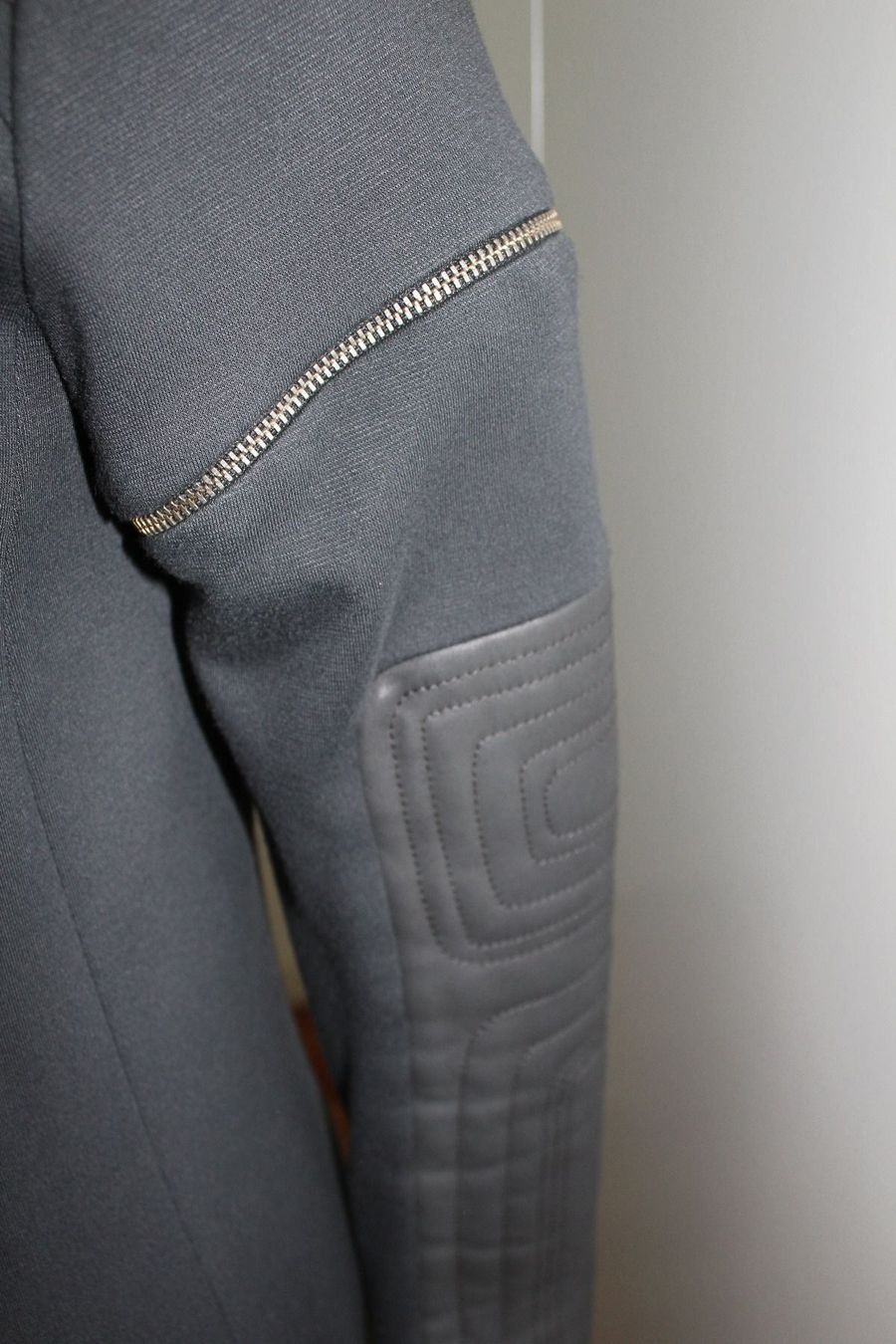 Vestiti: SCHUMACHER Sweaterkleid mit Leder – Usato da Meggen venduto da stella195 1