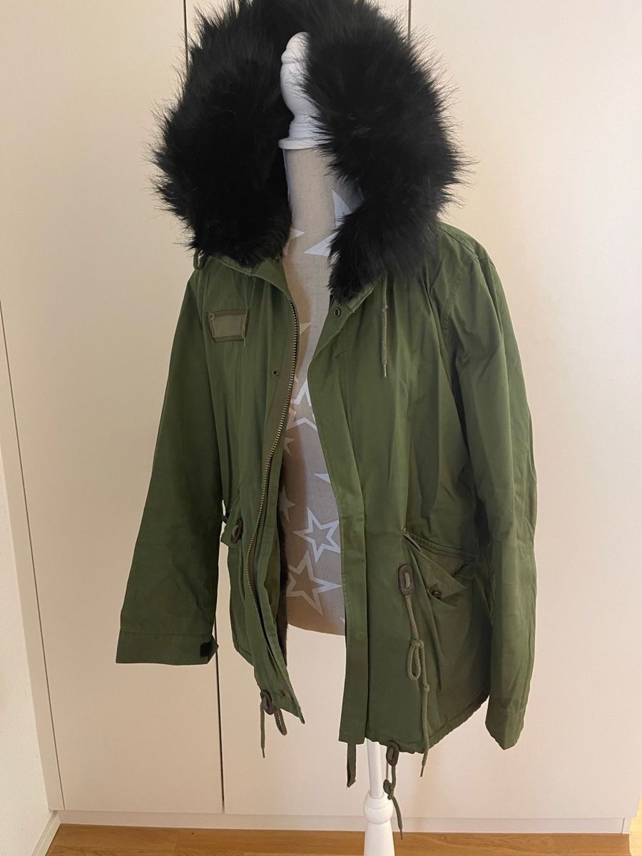 Zara Giacche: Zara Jacke – Nuovo (secondo la descrizione) da Ebikon venduto da StivaQ