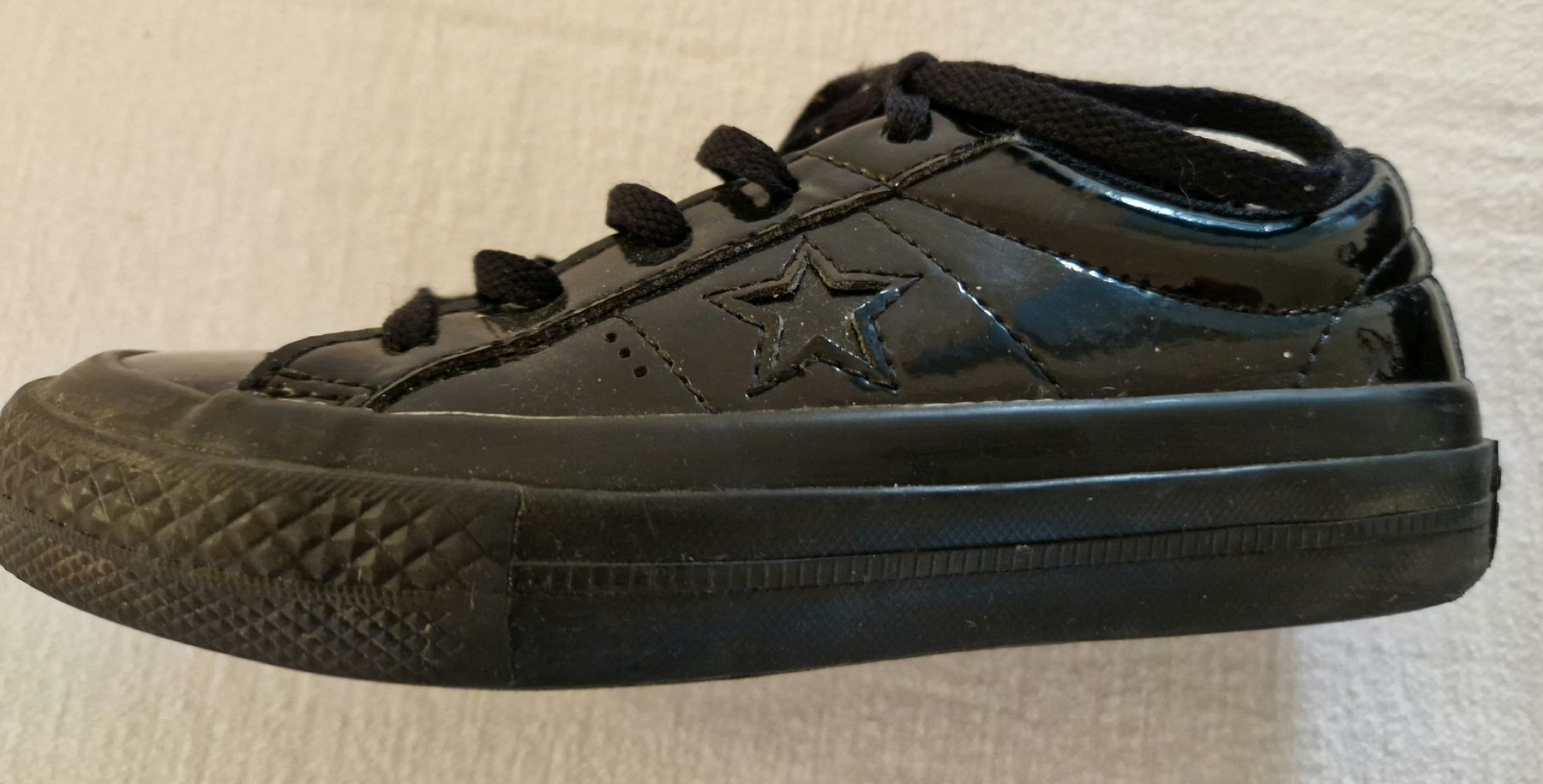 Converse Chaussures garçon: Converse Kinderschuhe, Gr. 27 – Neuf (Voir description) à Muri b. Bern par rol_xtf8