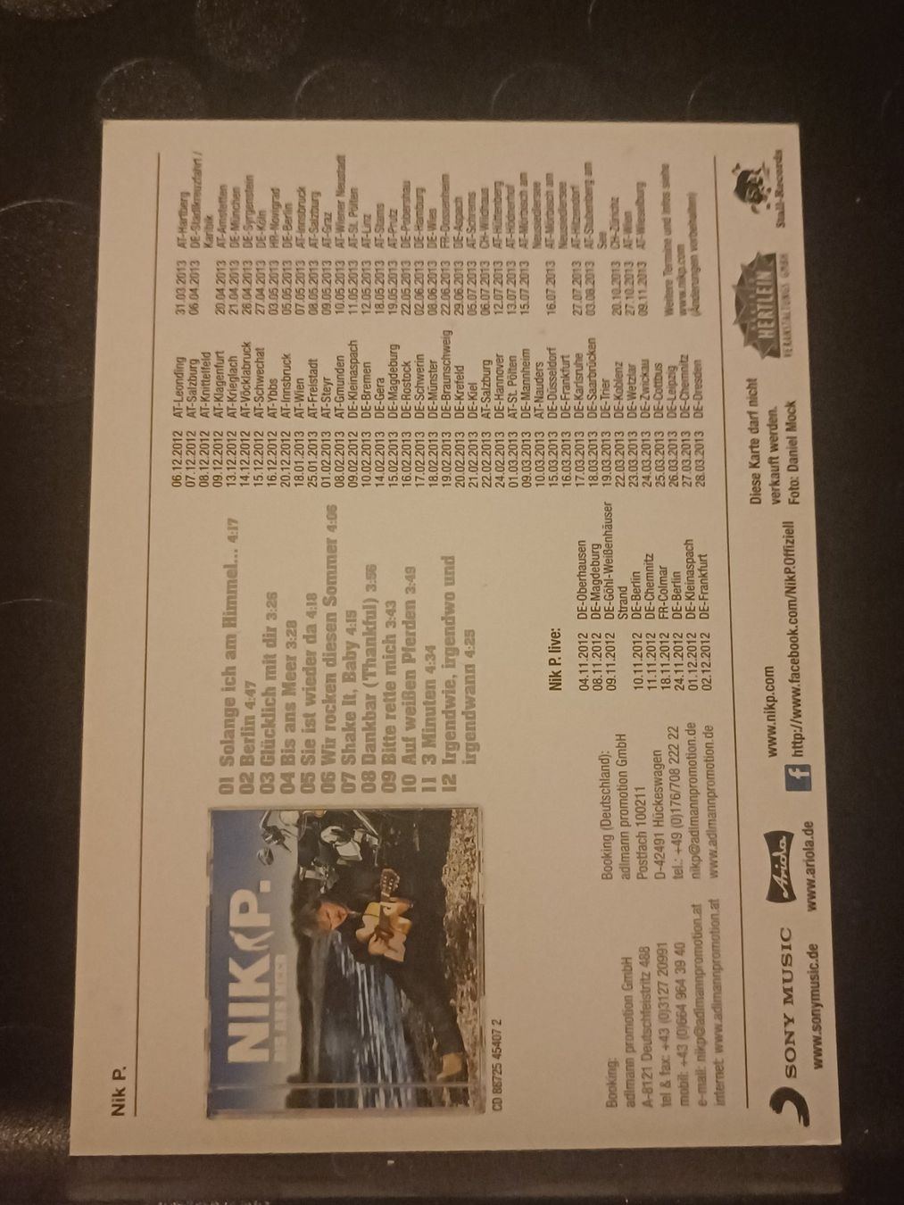Autografi: Nik P. - Handsigniert Autogrammkarte – Usato da Menziken venduto da Artographs 1