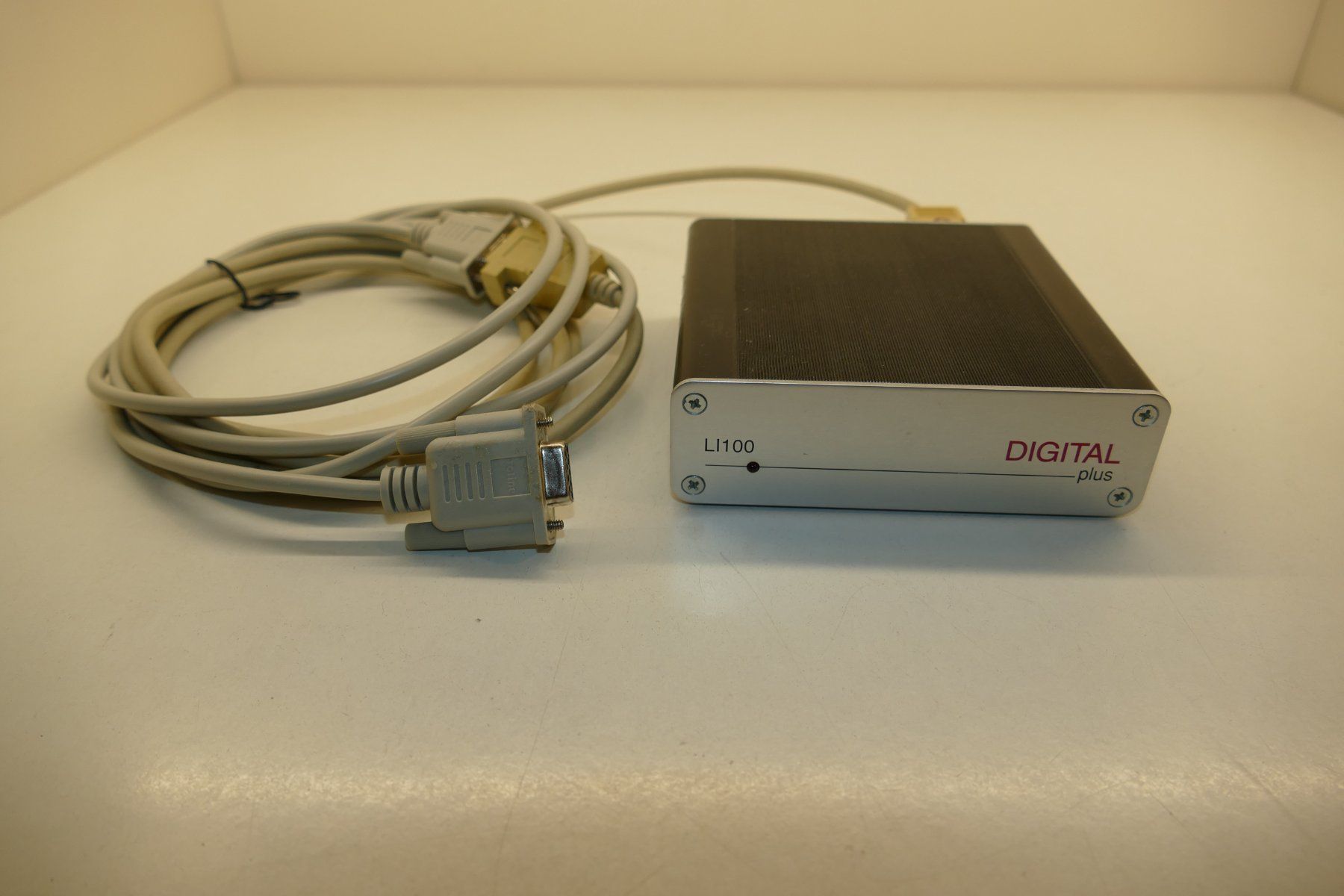 Lenz Trains électriques: Lenz Digital Plus: DCC Computer Interface mit 2xKabeln – D'occasion à Niederhasli par rail-duerst