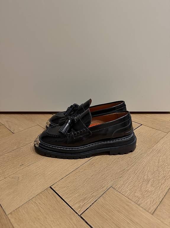 Scarpe da donna: SANDRO Penny Loafer 39 schwarz – Usato da Basel venduto da Ohschaumal 1