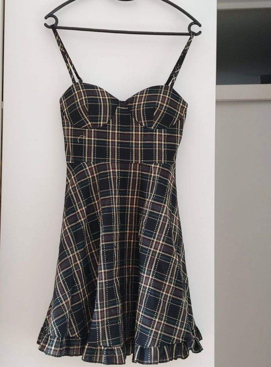 Kleider: Robe courte à carreaux vert et beige taille S – Gebraucht aus St-Aubin FR von Tiweety