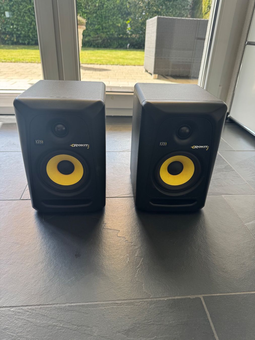 KRK Lautsprecher: KRK Rokit 5 Gen3 Studiomonitore (Paar), originalverpackt – Gebraucht aus Erlenbach ZH von Tom_Frei 1