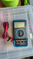 Multimeter mit Prüfkabeln, Funktionsfähig, 