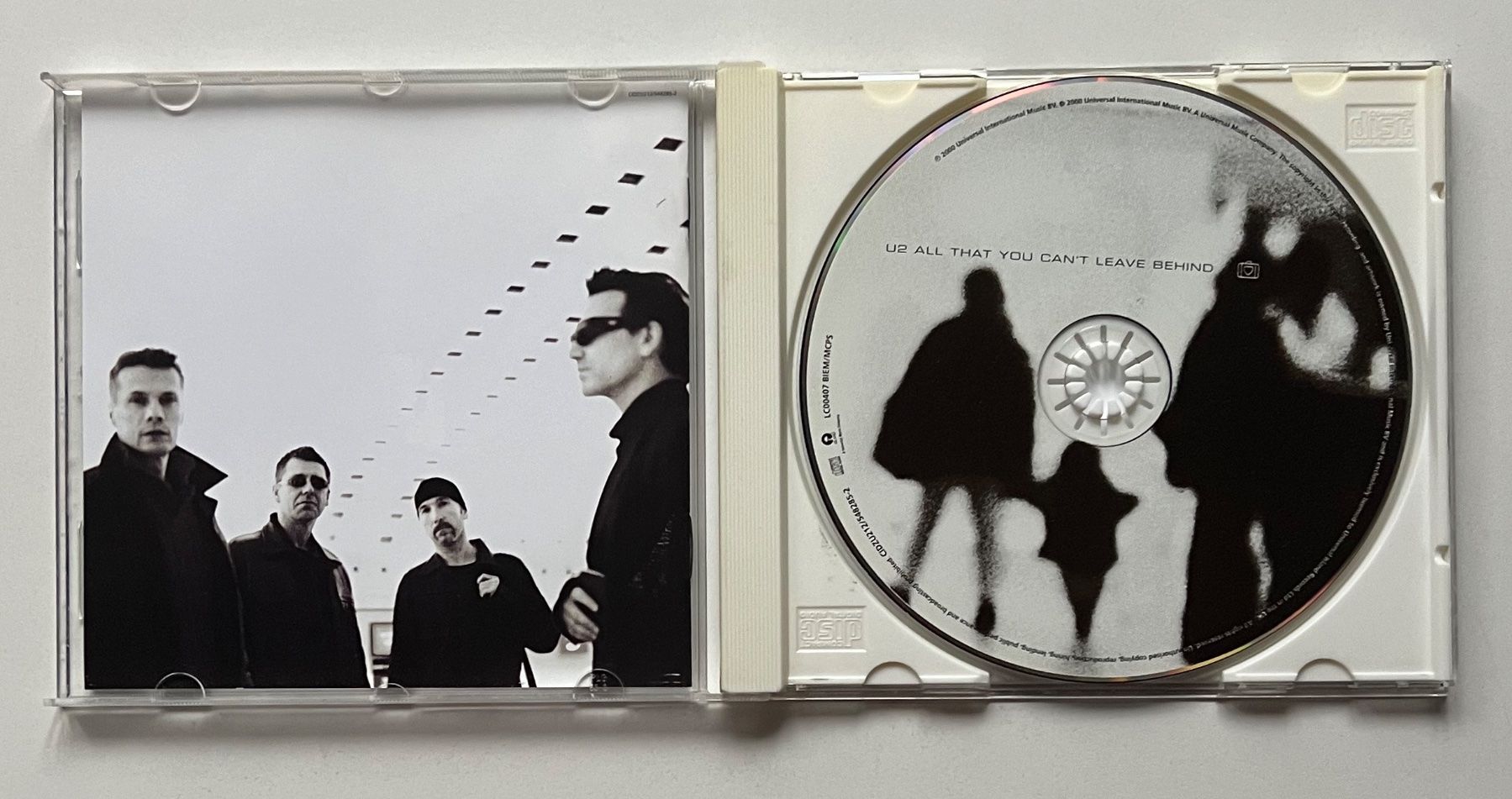CDs: U2 / All That You Can't Leave Behind – Gebraucht aus Näfels von  2