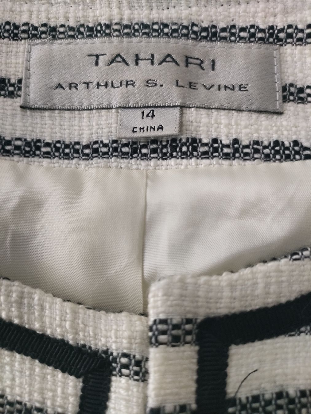 Giacche: Tahari Jacke – Usato da Brugg AG venduto da Mashaba 2