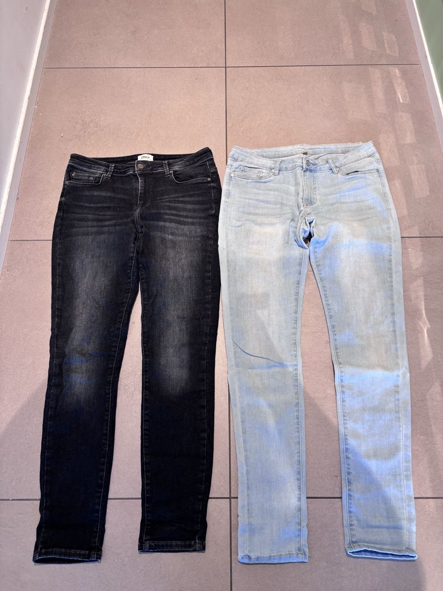 Jeans: 2 paar Damen Jeans Gr. 30/31 – Gebraucht aus Menzingen von gispat 3