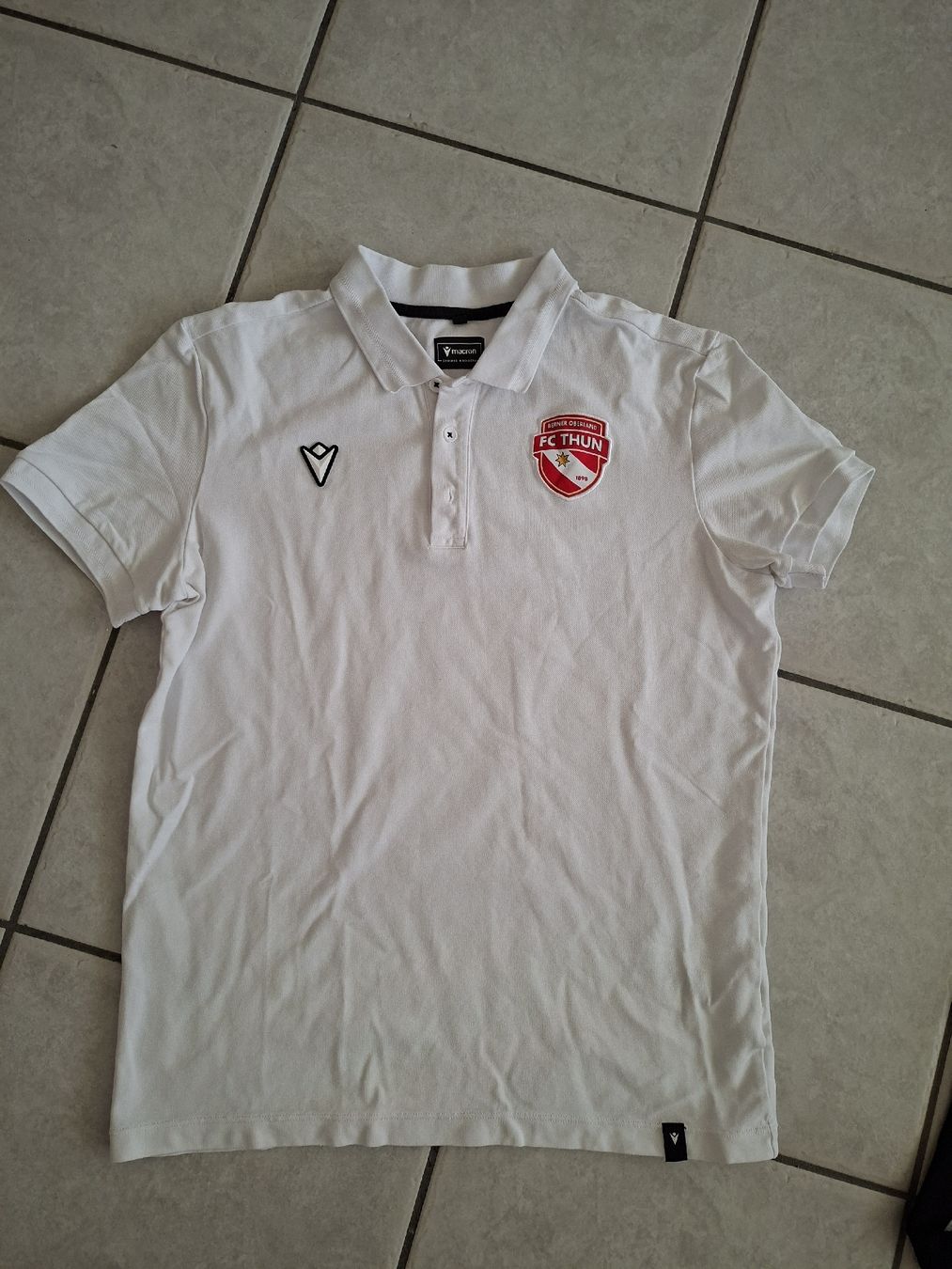 Polo-Shirts: Fc Thun Shirt gr S (M) – Gebraucht aus Thun von Thun67