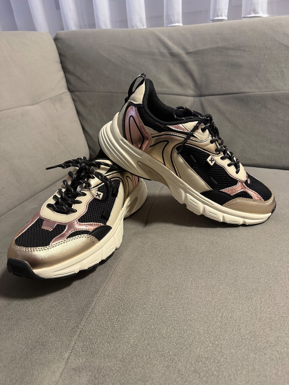Scarpe da donna: XTI DAMEN SCHUHE GR.41 NEU – Nuovo (secondo la descrizione) da Uster venduto da SAMMELPOST 9