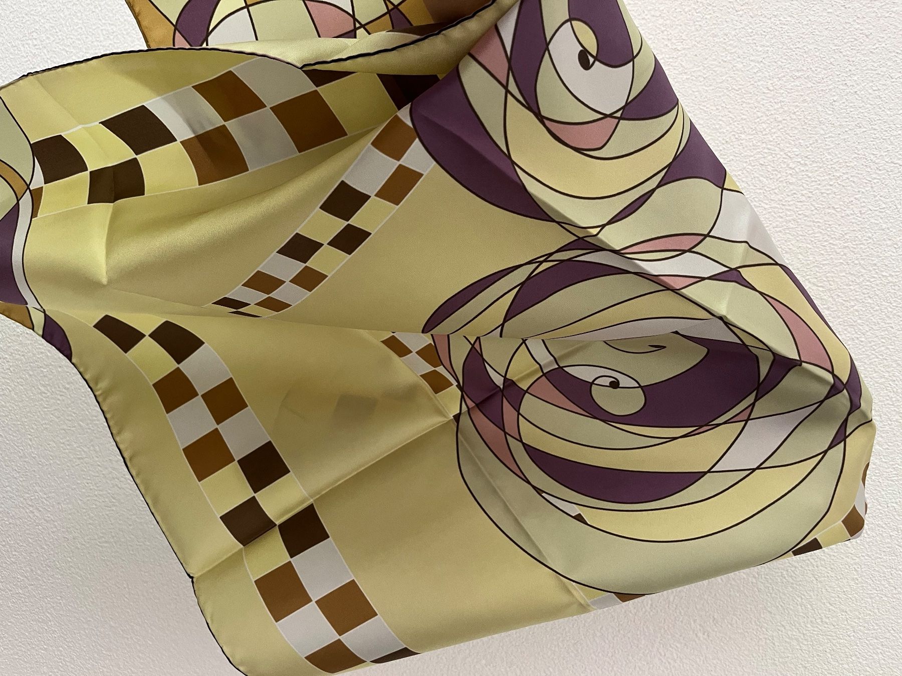 Foulard & Sciarpe: New Silk Scarf 90x90 – Usato da Stäfa venduto da Kristinetta 1