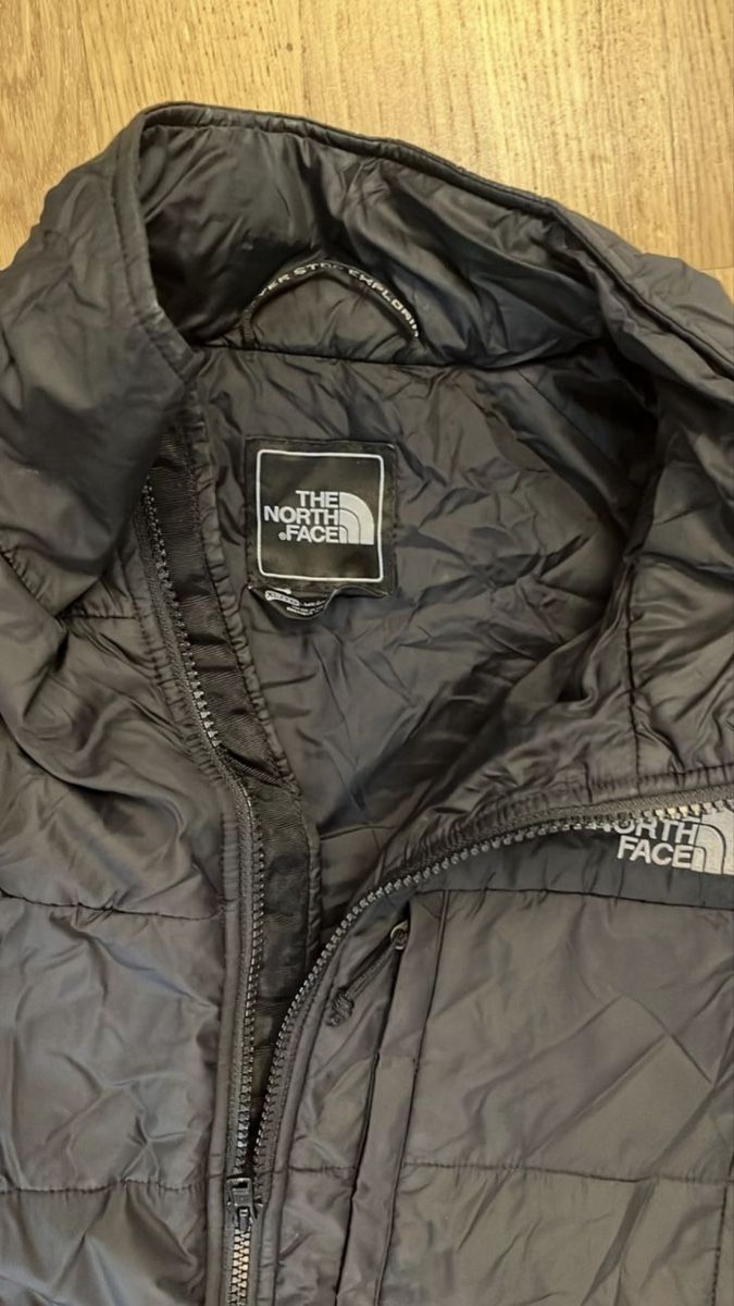 North Face Giacche: The North Face Thermojacke Steppjacke – Usato da Uster venduto da aim_t6jm 2