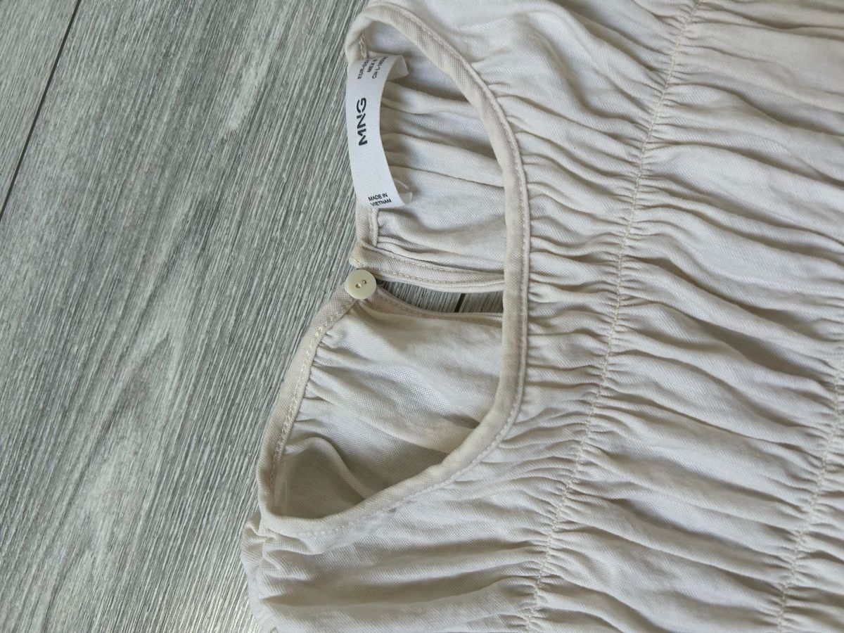 Mango Top: Haut Mango froncé beige crème – Usato da Genève venduto da and_k79x 3
