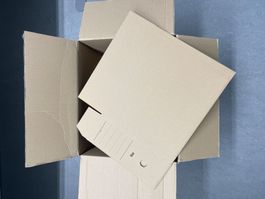 23 neue Archivschachteln aus Karton