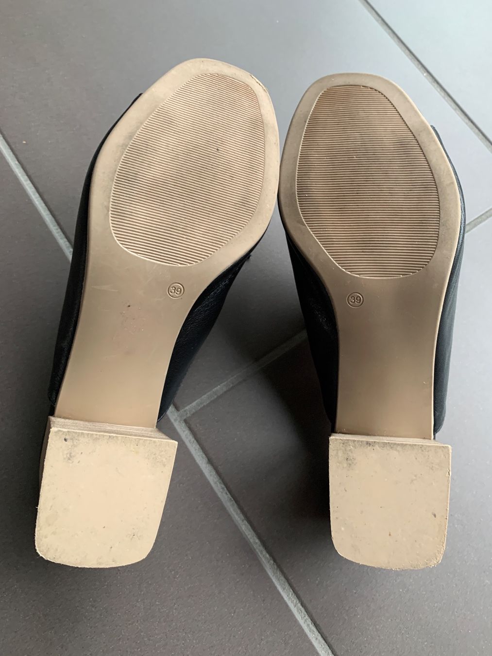 Damenschuhe: Sandalen / Mules Bueno Gr.39 Leder – Neu (gemäss Beschreibung) aus Bützberg von Alexaborn 3