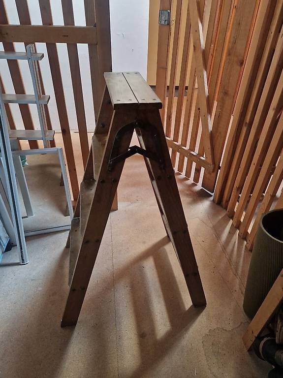 Scale: Holzleiter – Usato da Spiez venduto da sundras