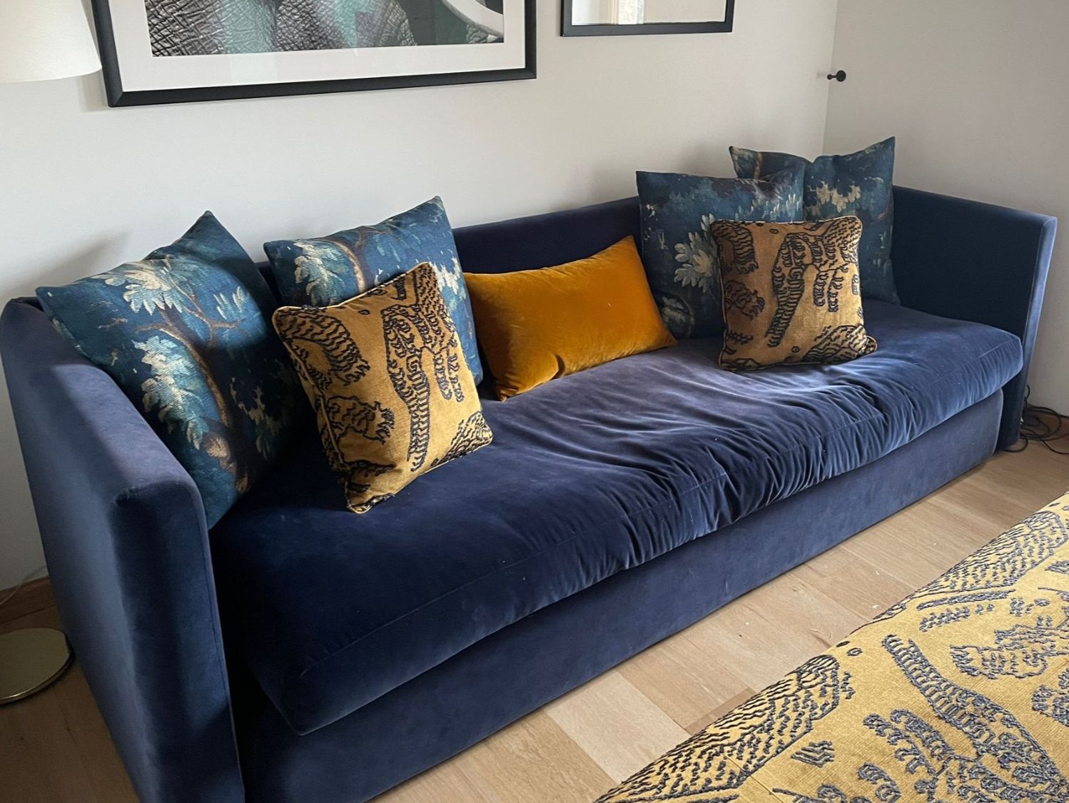 Hay Divani: Blue Velvet Hay Hackney Sofa – Usato da Vandoeuvres venduto da chm_m6j5 1