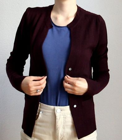Violettes Jägglein aus 100% Wolle Gr.S von Hugenberg