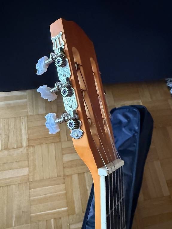 Instruments de musique: Gitarre  – D'occasion à Zürich par car_55kf 2