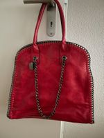 Handtasche rot mit Kette