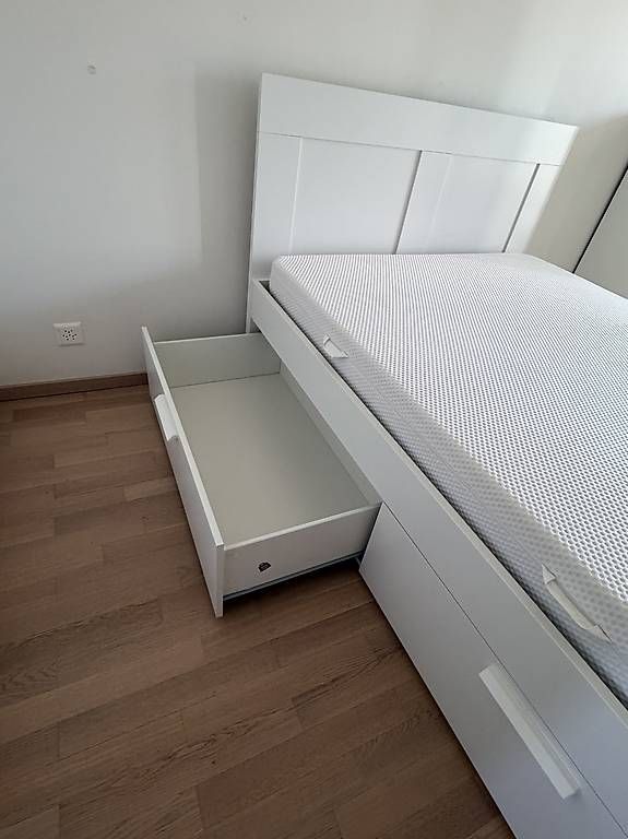 Divani: Reservé- Ikea Lit avec tiroirs + canapé + matelas  à Nyon – Usato da Nyon venduto da Deb_D39 3